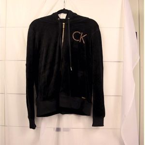 Beautiful Calvin Klein velour top hoodie